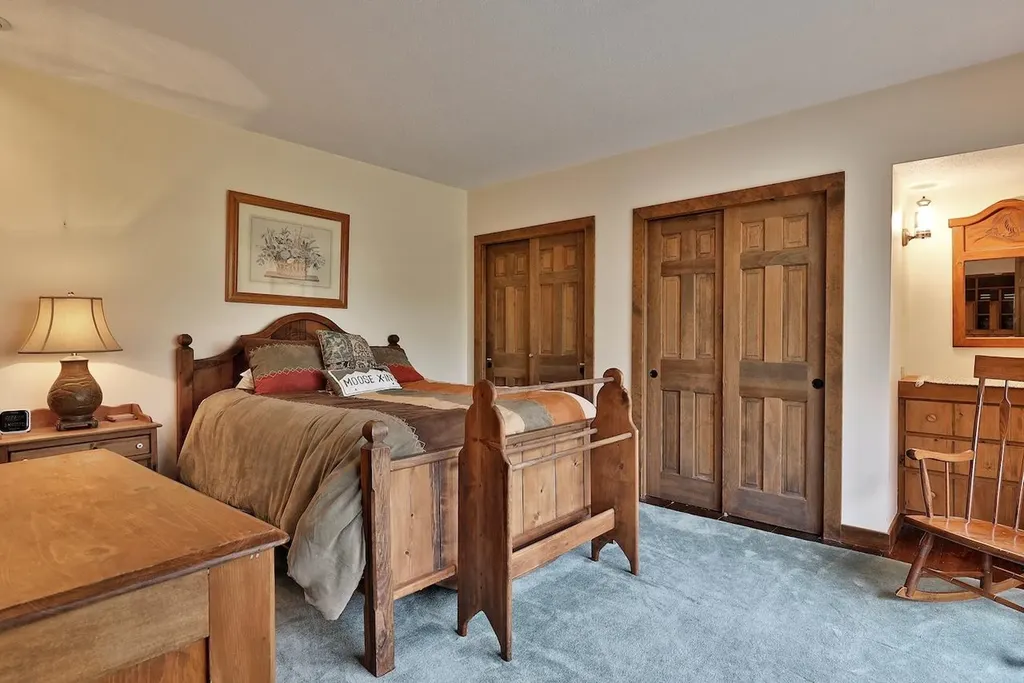 760 East Ash Road Plymouth VT 05056