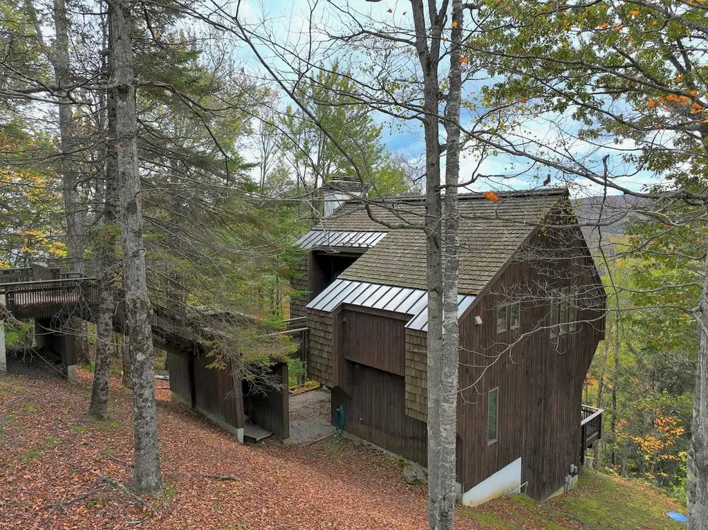 760 East Ash Road Plymouth VT 05056