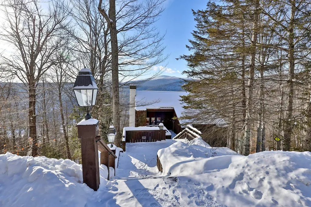 760 East Ash Road Plymouth VT 05056
