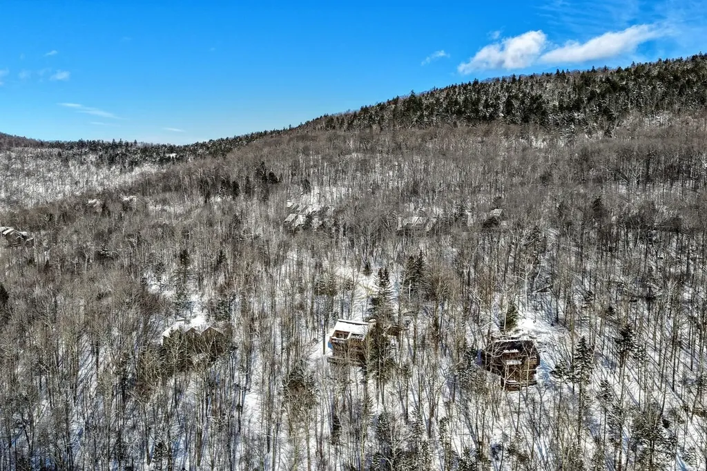 760 East Ash Road Plymouth VT 05056