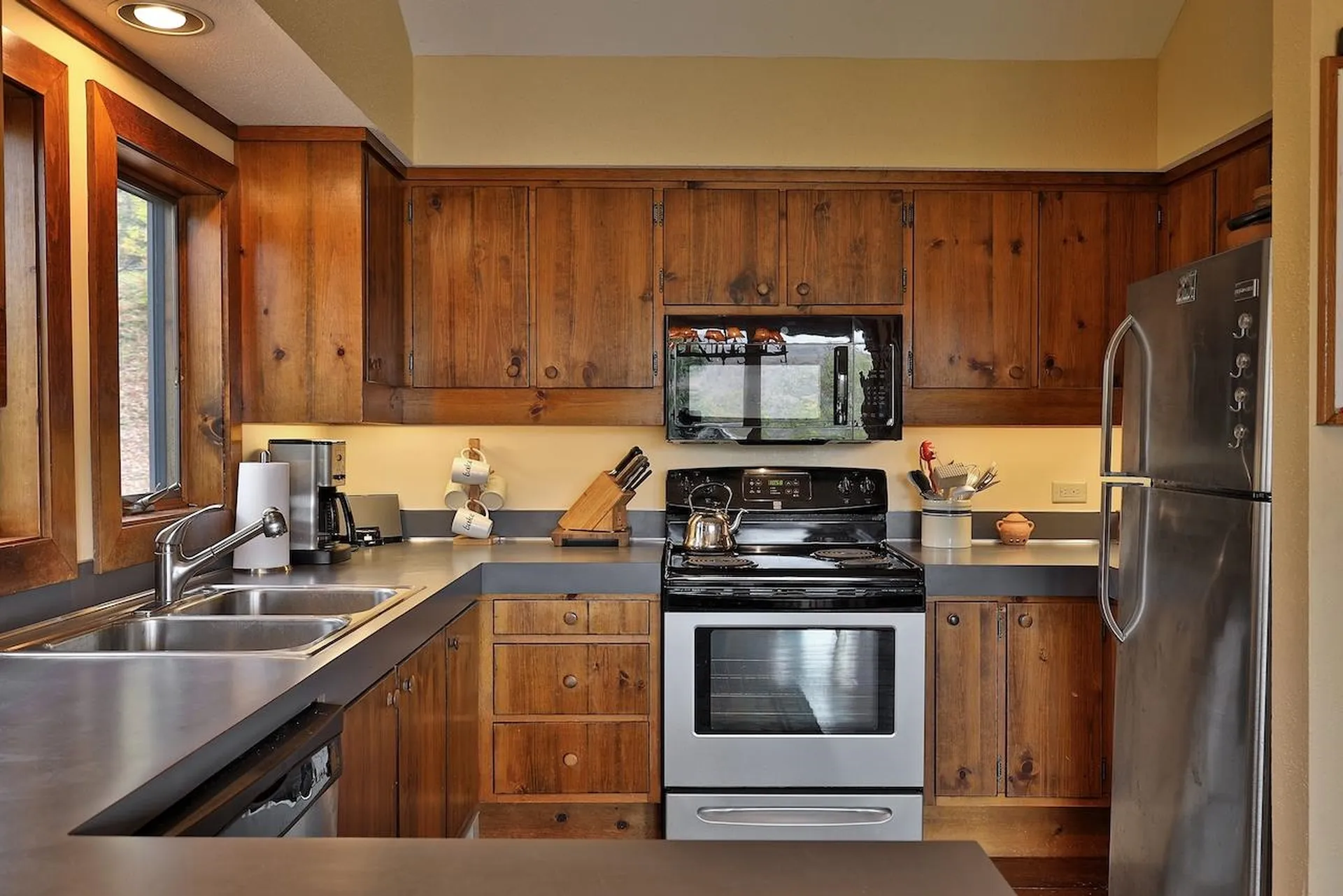 760 East Ash Road Plymouth VT 05056