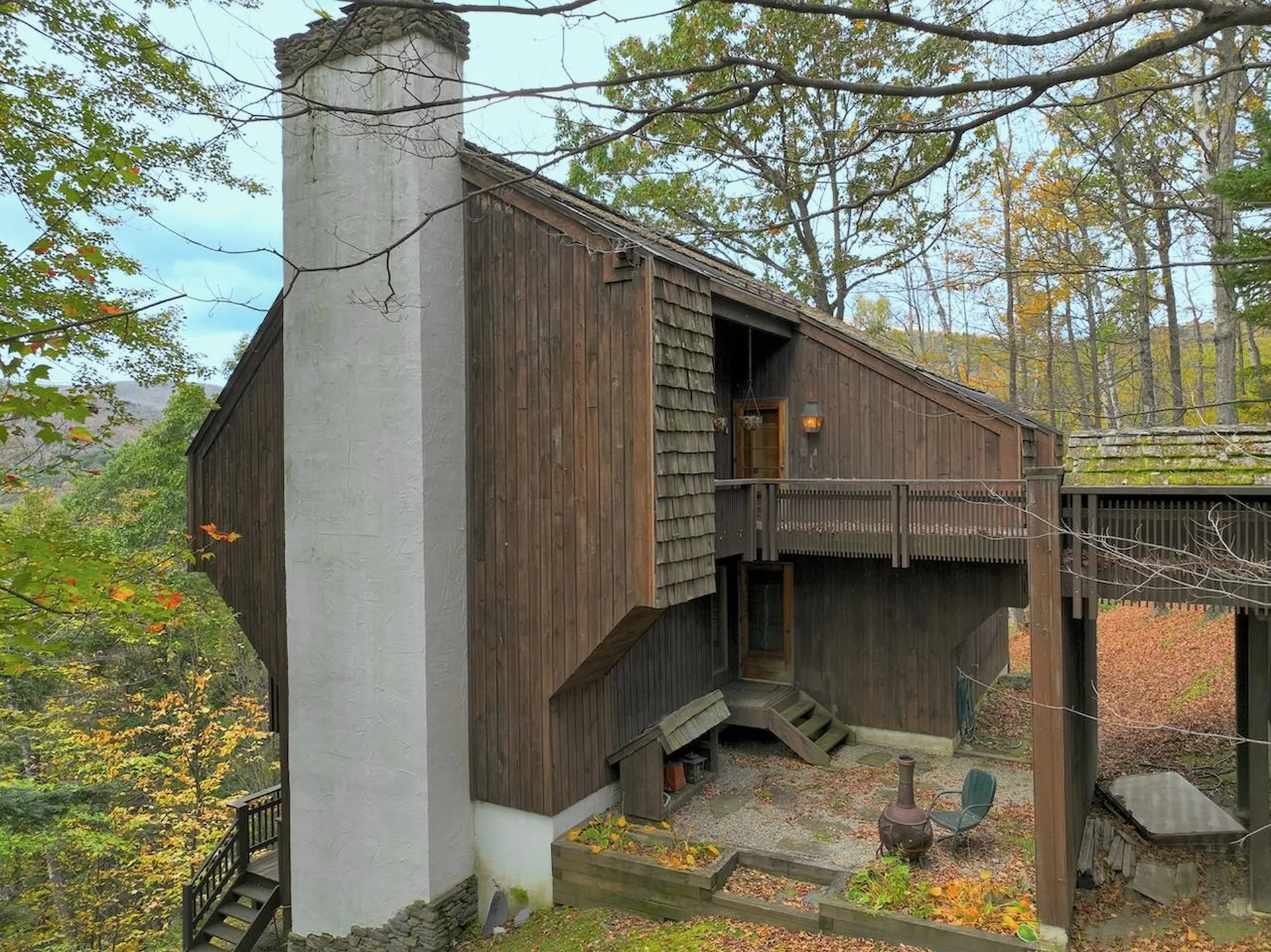 760 East Ash Road Plymouth VT 05056