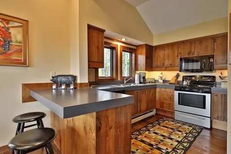 760 East Ash Road Plymouth VT 05056