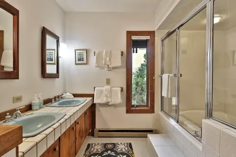 760 East Ash Road Plymouth VT 05056