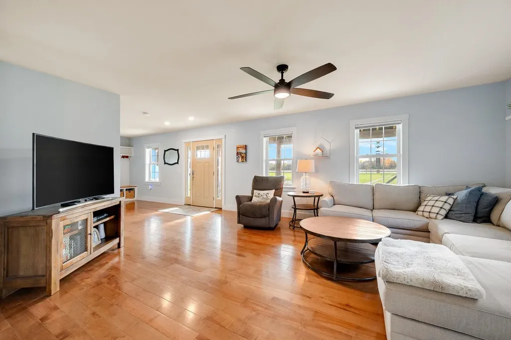 36 Pearl Street Grand Isle VT 05458