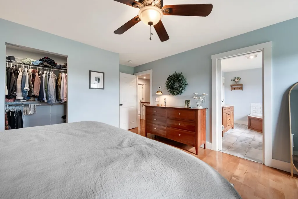 36 Pearl Street Grand Isle VT 05458