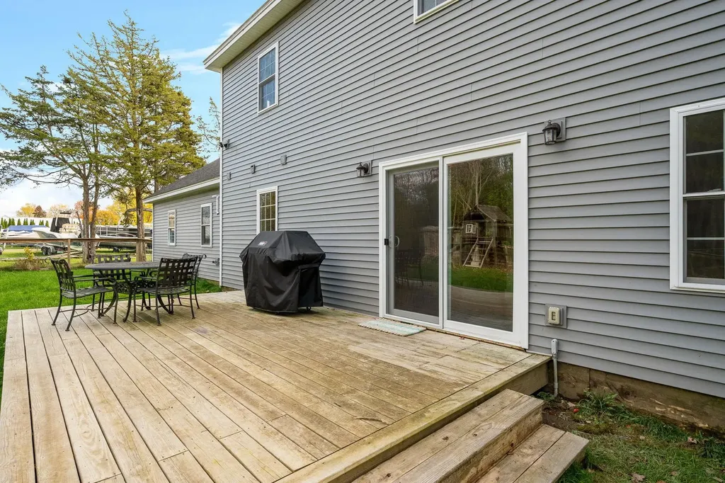 36 Pearl Street Grand Isle VT 05458