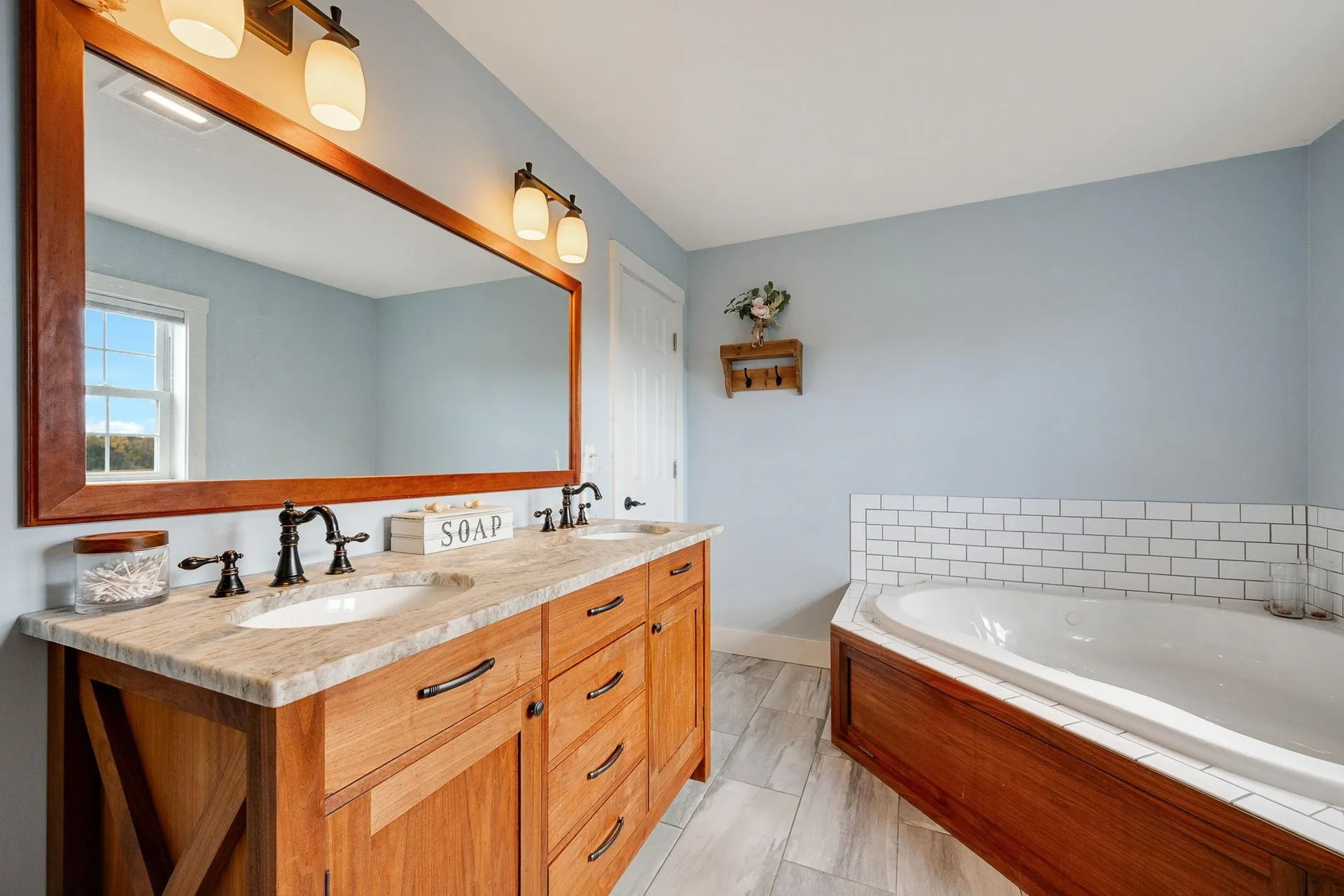 36 Pearl Street Grand Isle VT 05458