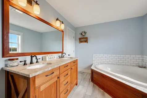 36 Pearl Street Grand Isle VT 05458