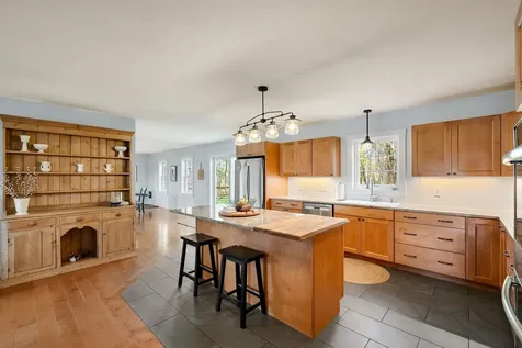 36 Pearl Street Grand Isle VT 05458