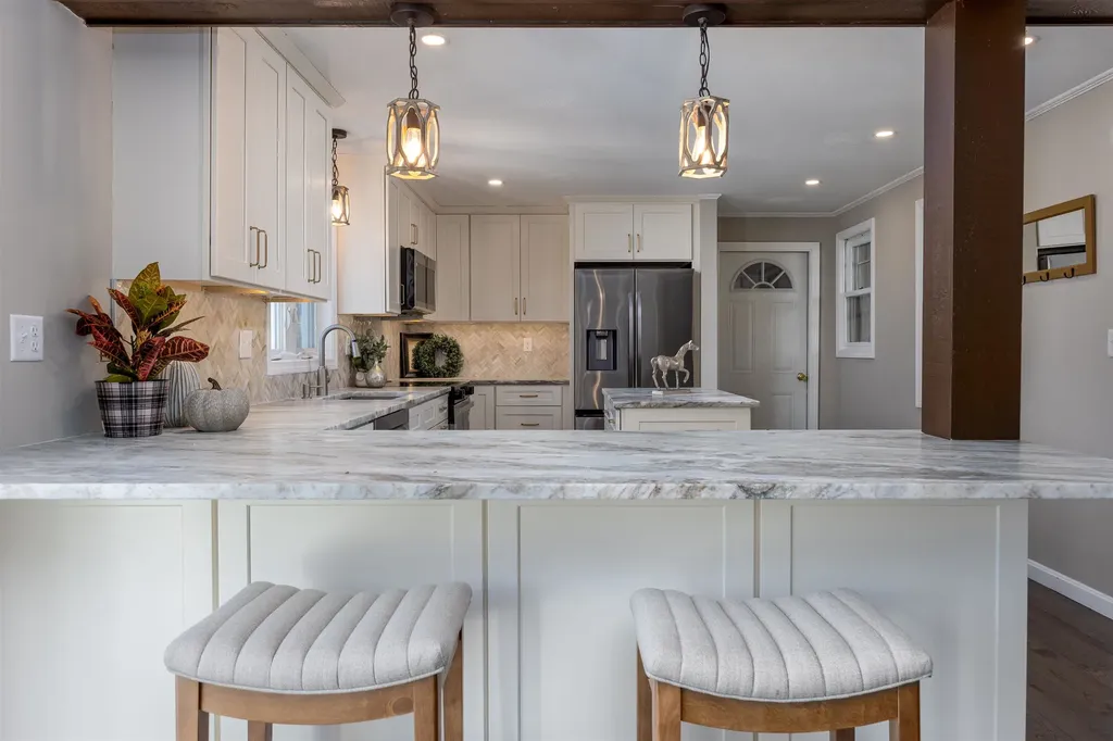 287 North Road Deerfield NH 03037