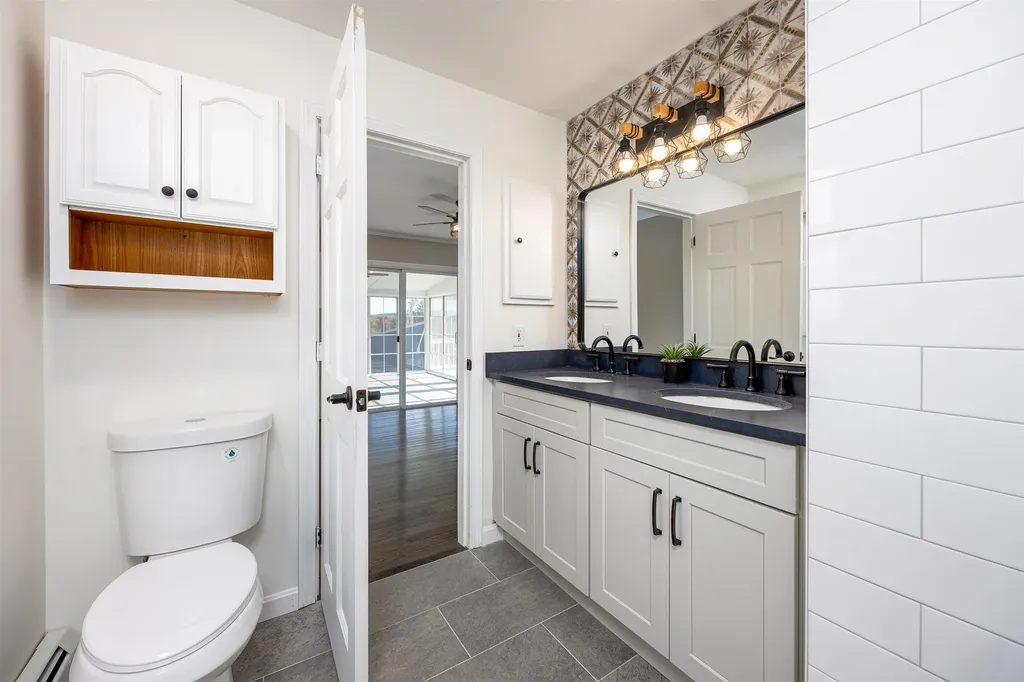 287 North Road Deerfield NH 03037