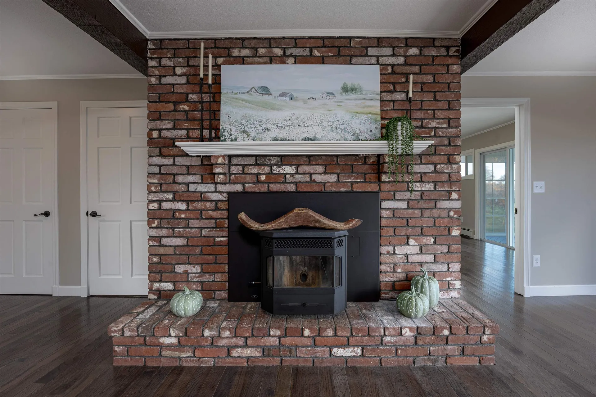 287 North Road Deerfield NH 03037