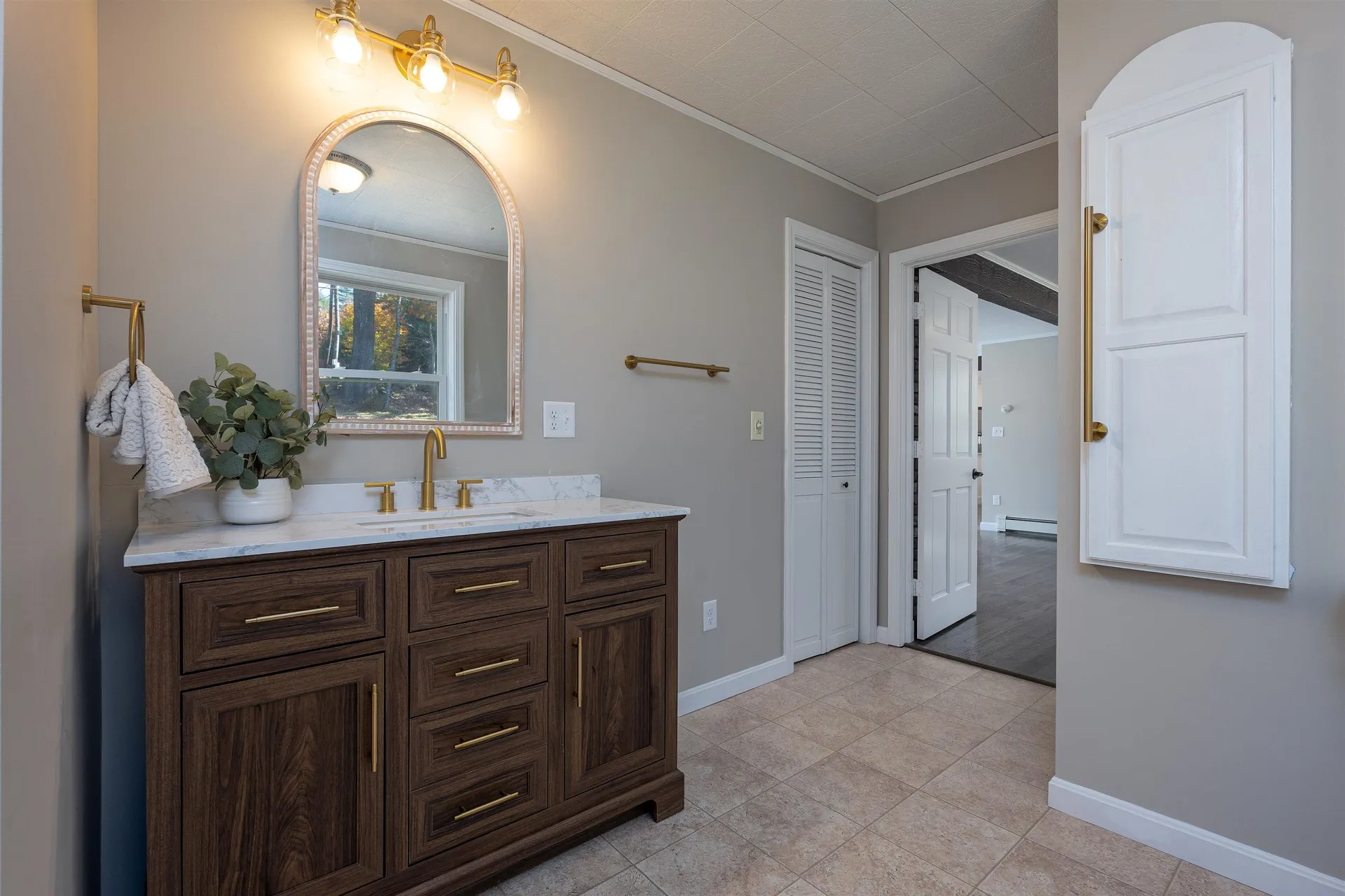 287 North Road Deerfield NH 03037