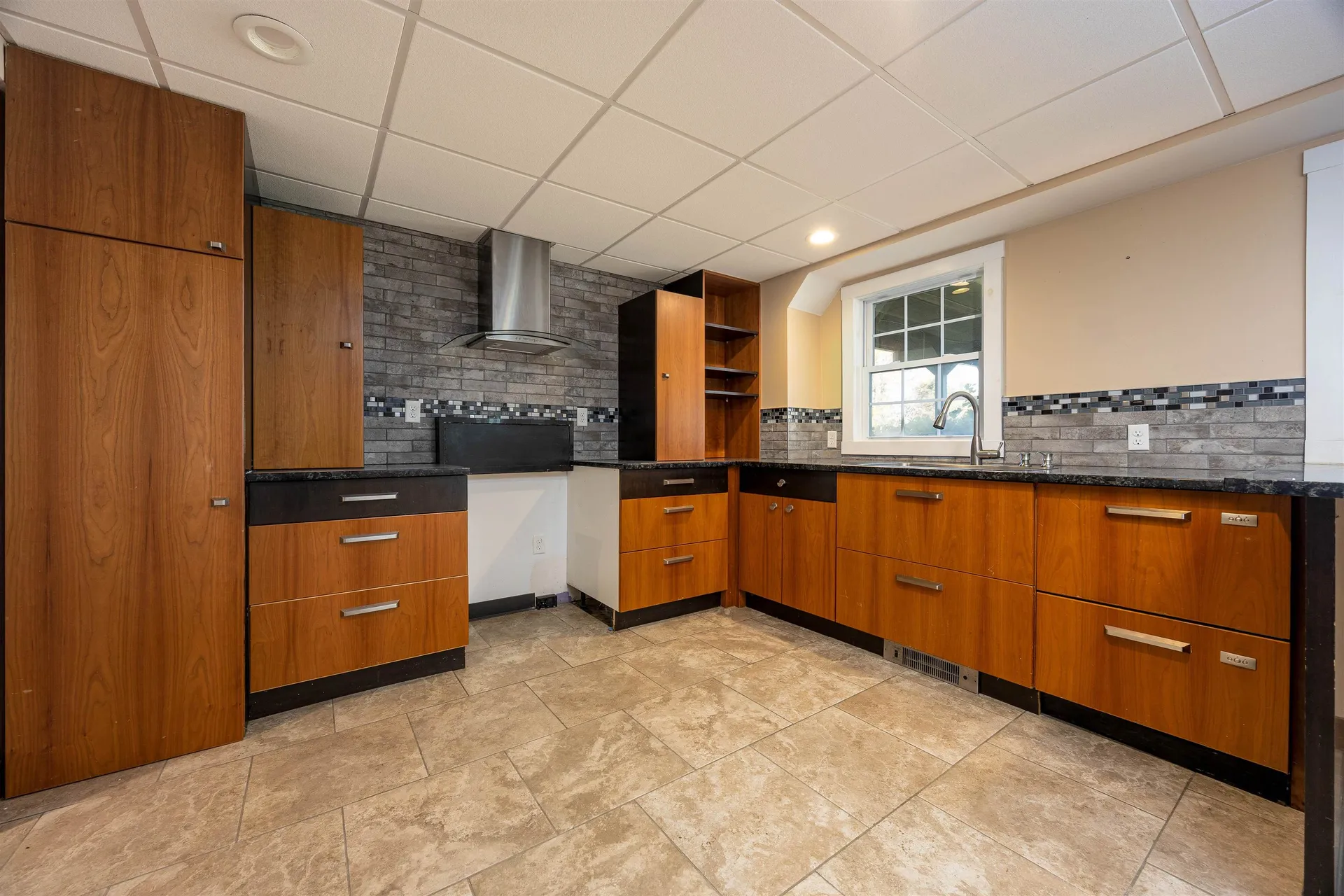 287 North Road Deerfield NH 03037