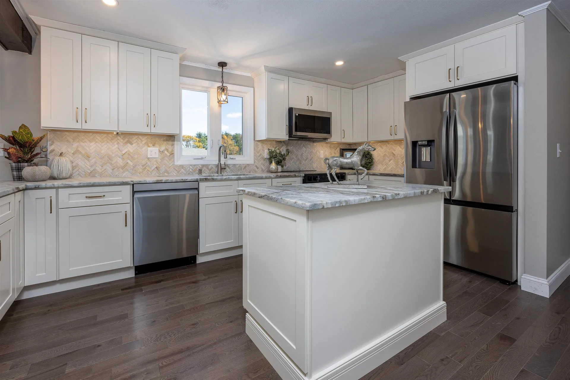 287 North Road Deerfield NH 03037