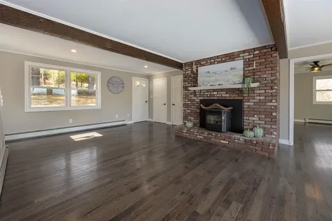 287 North Road Deerfield NH 03037