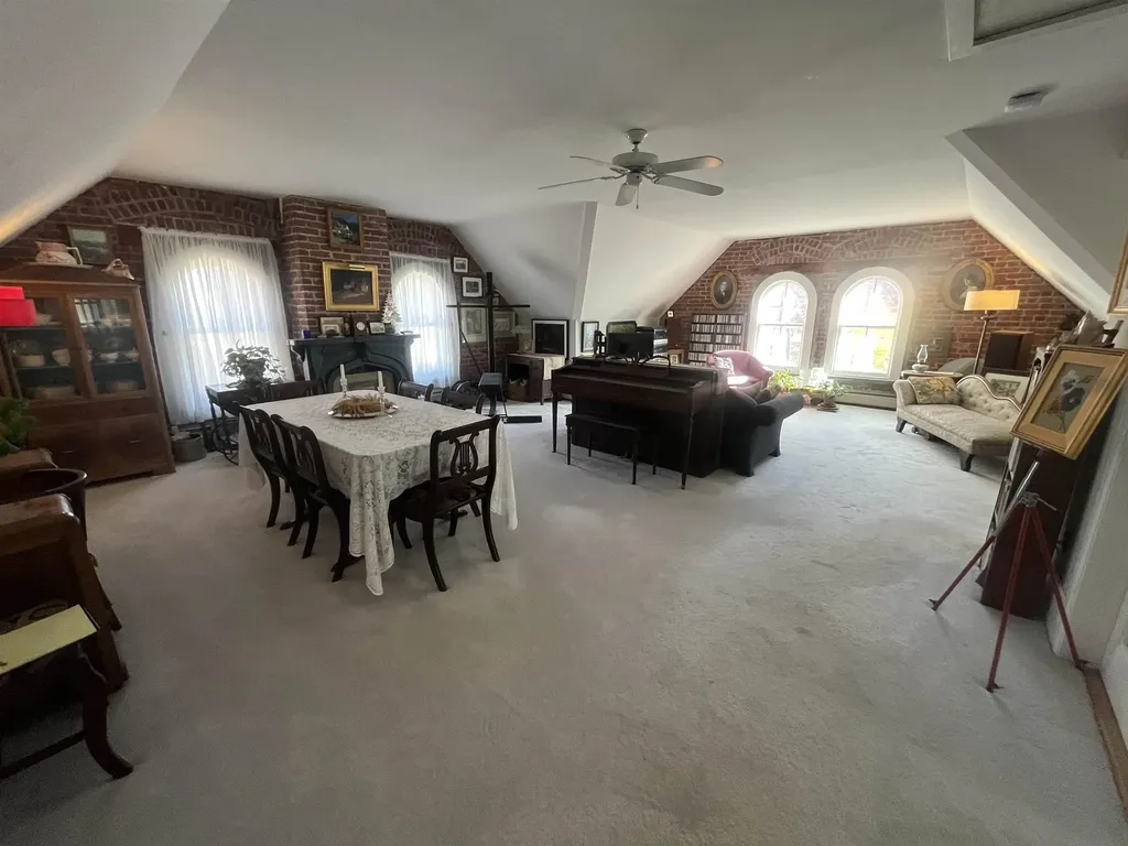 408 C Dalton Drive Colchester VT 05445