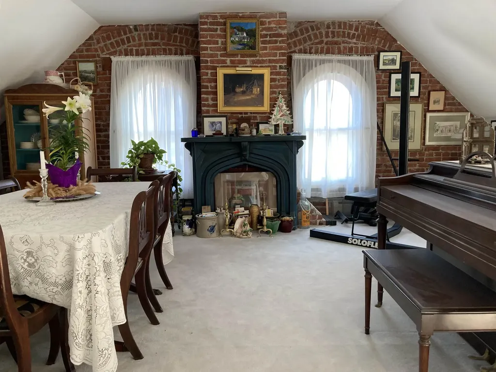 408 C Dalton Drive Colchester VT 05445