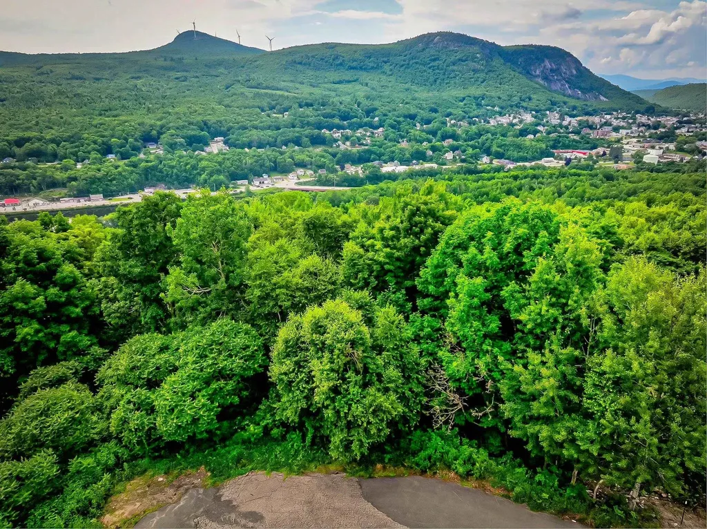 Hillsboro Street Berlin NH 03570