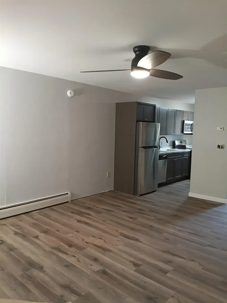 39 Brookside Drive Brattleboro VT 05301