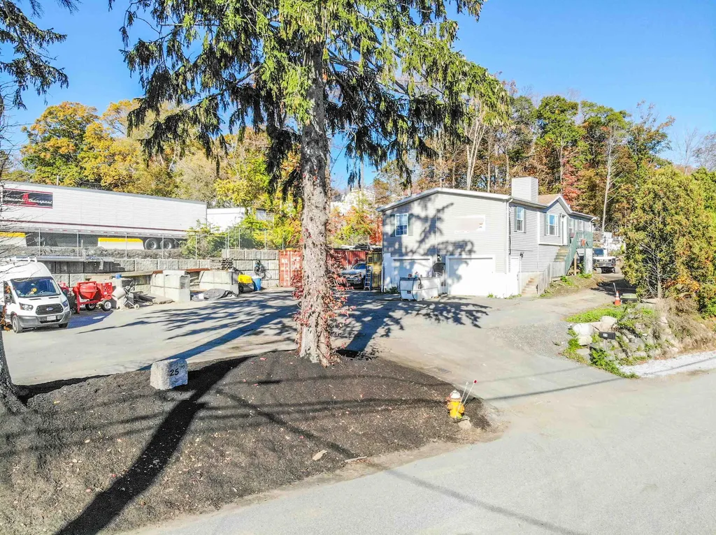 25 Popes Lane Danvers MA 01923