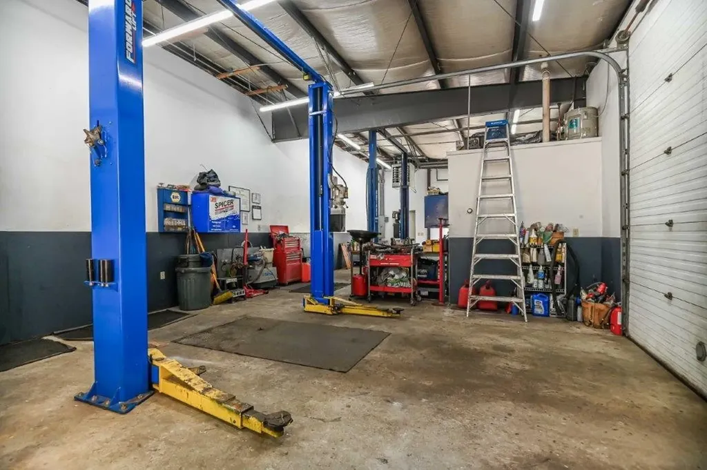 1100 Us Route 1 York ME 03909