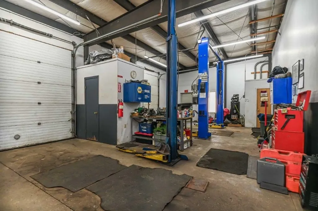 1100 Us Route 1 York ME 03909