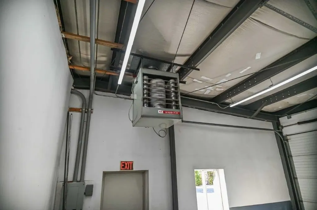 1100 Us Route 1 York ME 03909