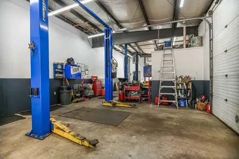 1100 Us Route 1 York ME 03909