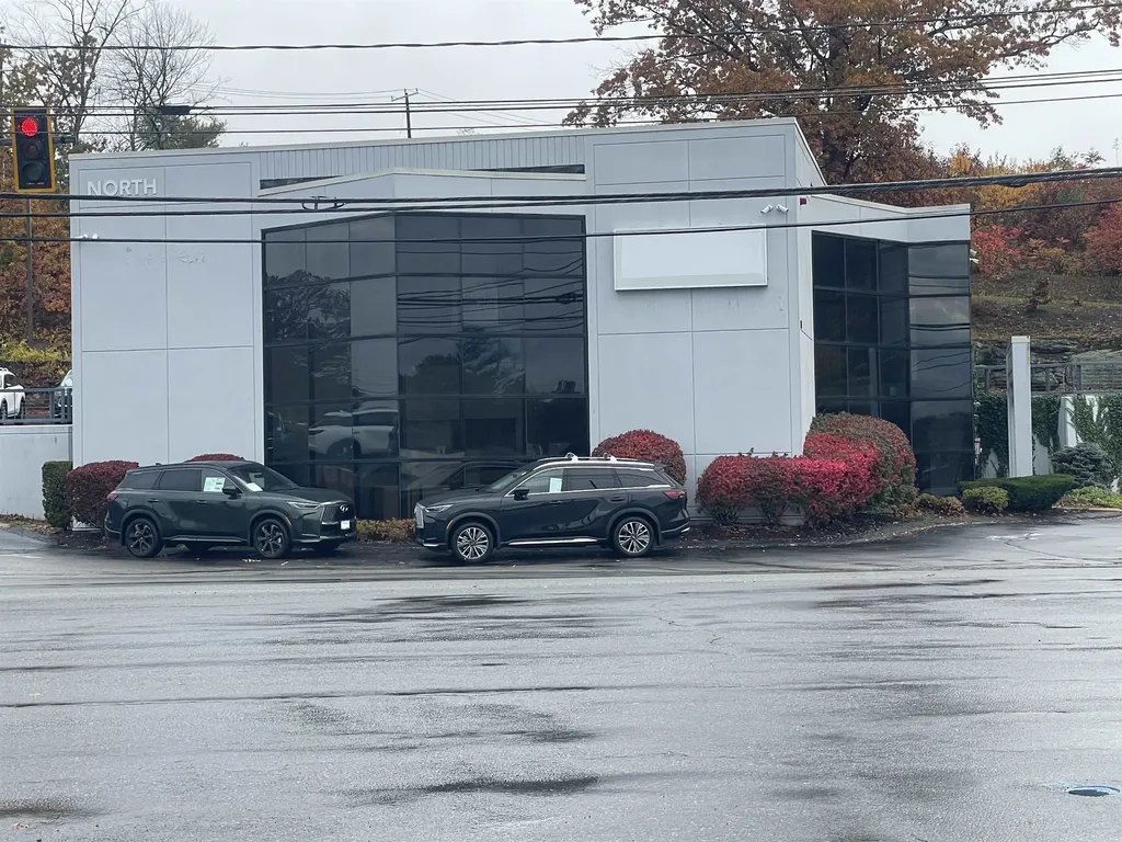 105 Daniel Webster Highway Nashua NH 03060