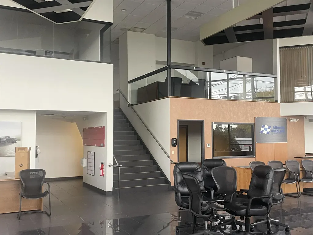 105 Daniel Webster Highway Nashua NH 03060