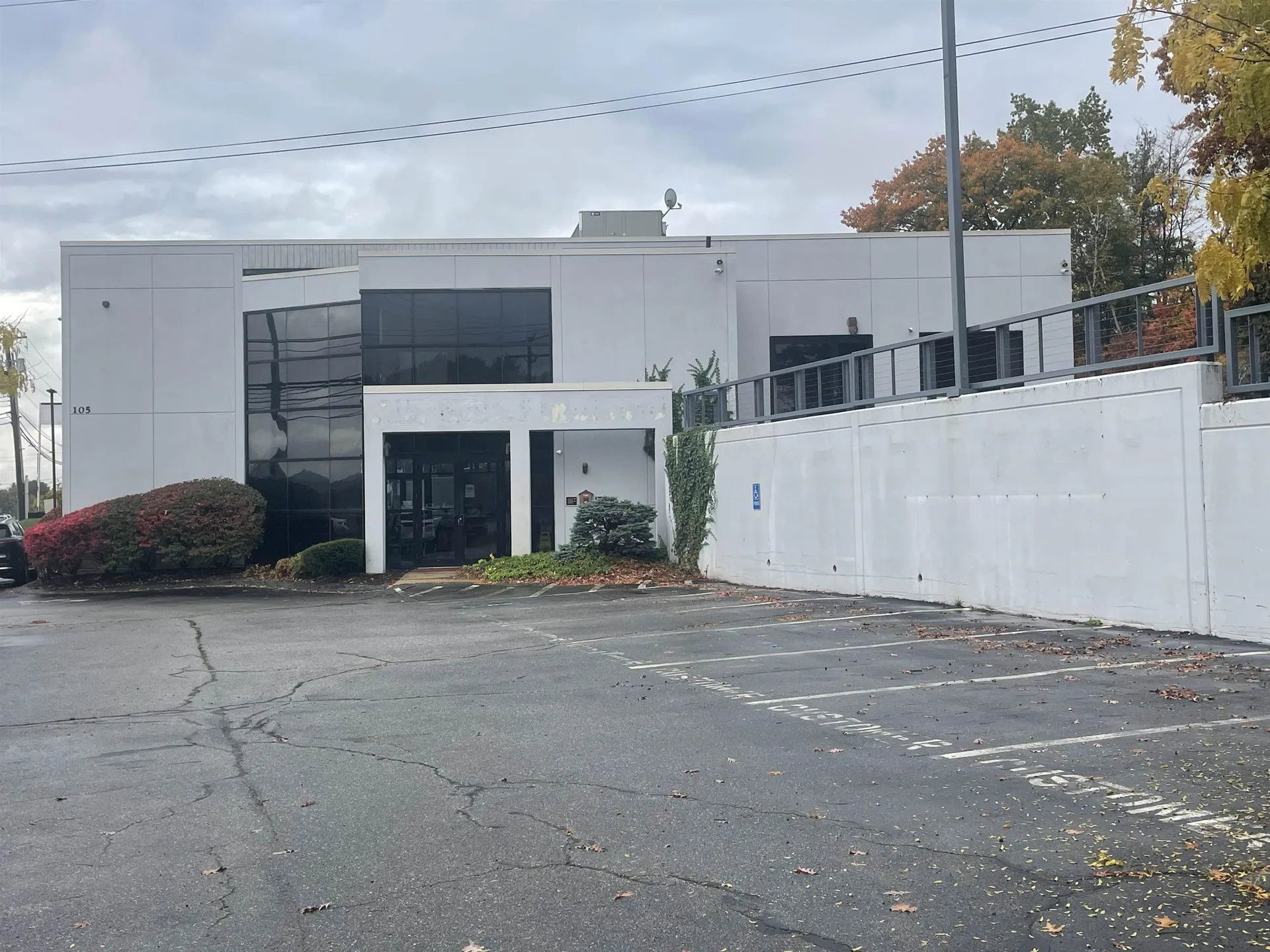 105 Daniel Webster Highway Nashua NH 03060