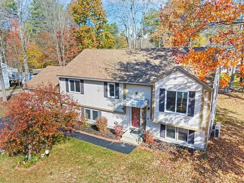 18 Brookfield Drive Rochester NH 03867