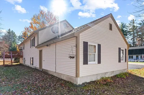 18 Brookfield Drive Rochester NH 03867