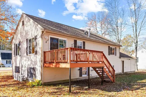 18 Brookfield Drive Rochester NH 03867