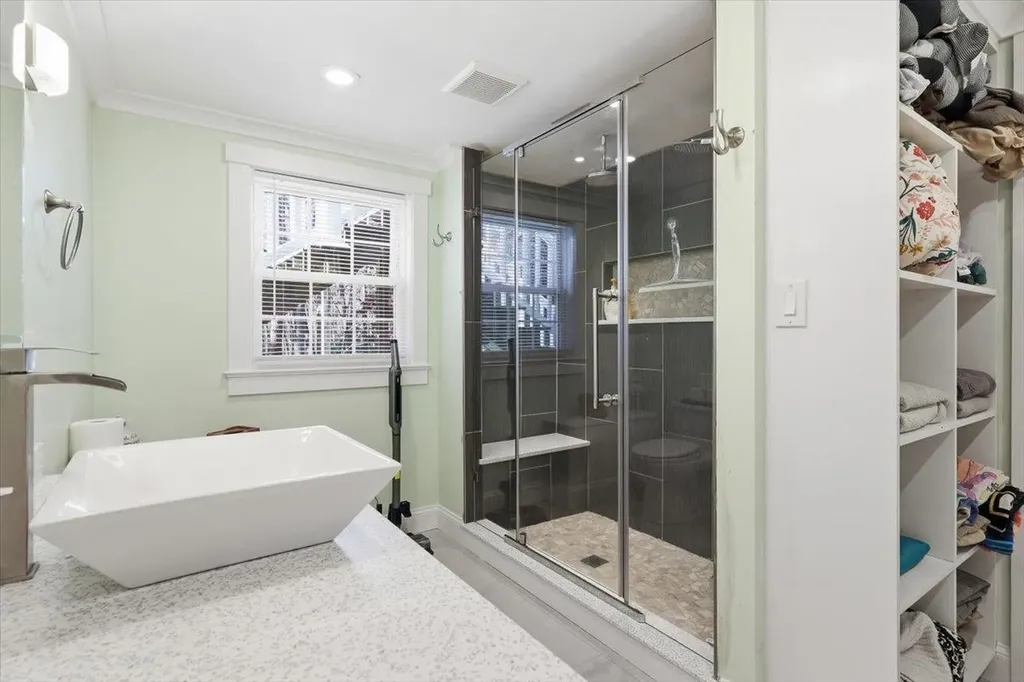 22 Cardinal Lane Litchfield NH 03052