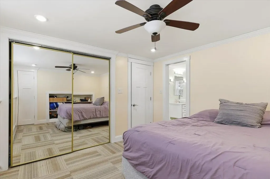 22 Cardinal Lane Litchfield NH 03052