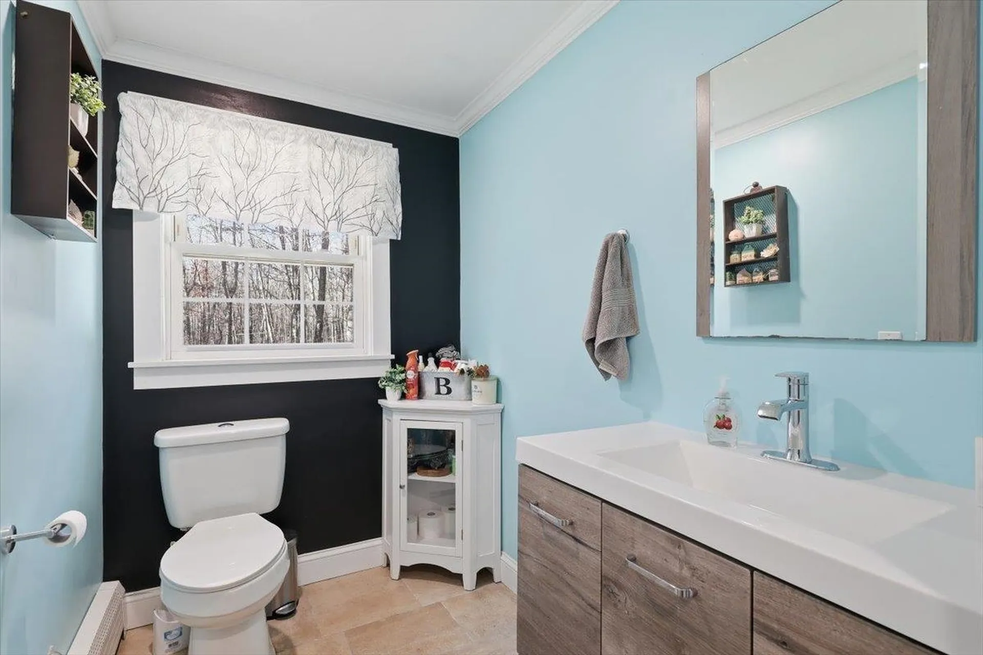 22 Cardinal Lane Litchfield NH 03052