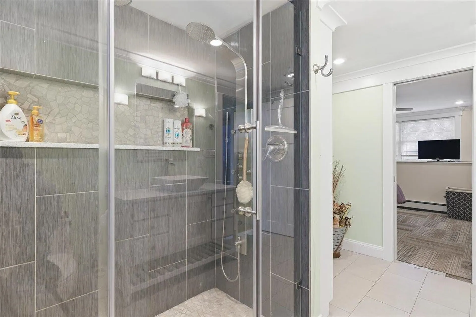 22 Cardinal Lane Litchfield NH 03052