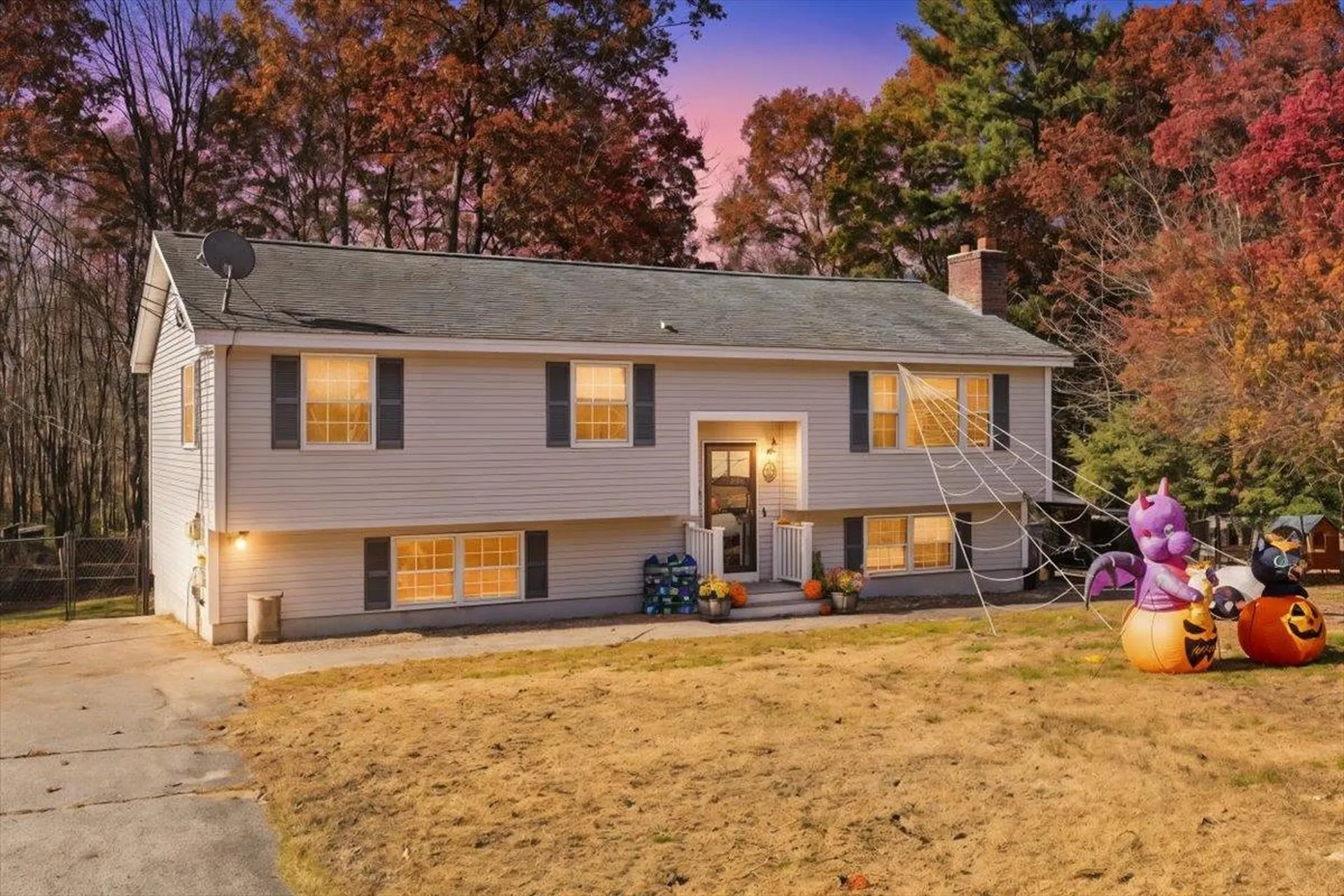 22 Cardinal Lane Litchfield NH 03052