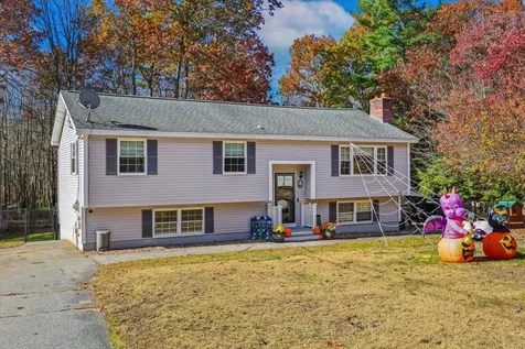 22 Cardinal Lane Litchfield NH 03052