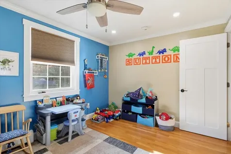 22 Cardinal Lane Litchfield NH 03052