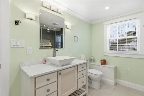 22 Cardinal Lane Litchfield NH 03052