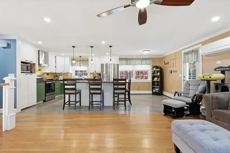 22 Cardinal Lane Litchfield NH 03052