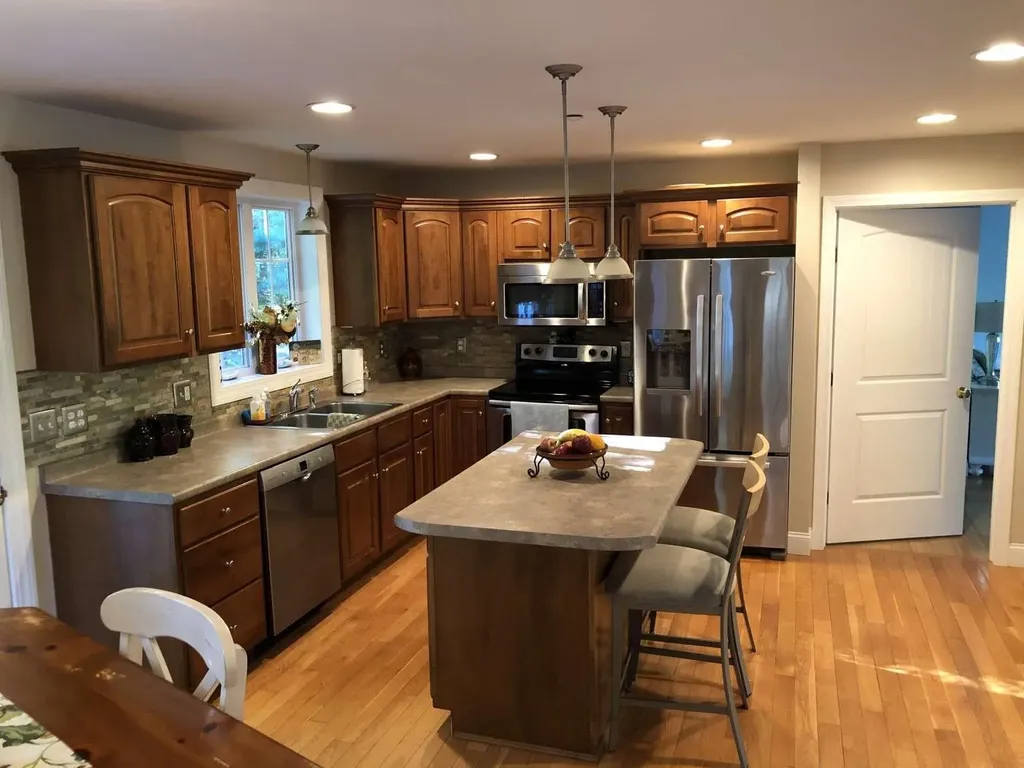 15 Bootland Farm Road Newton NH 03858