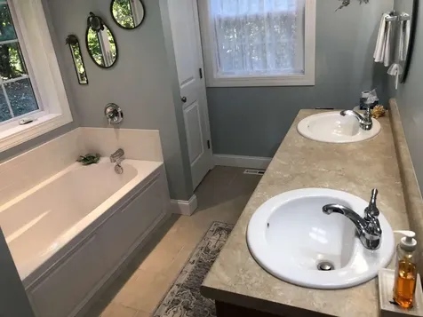 15 Bootland Farm Road Newton NH 03858