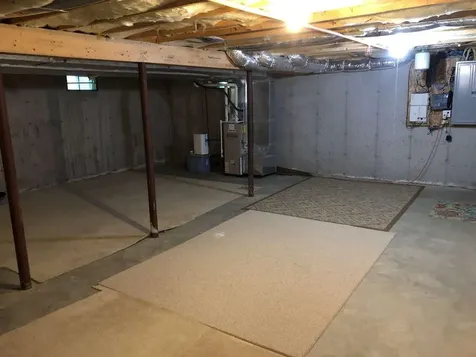 15 Bootland Farm Road Newton NH 03858