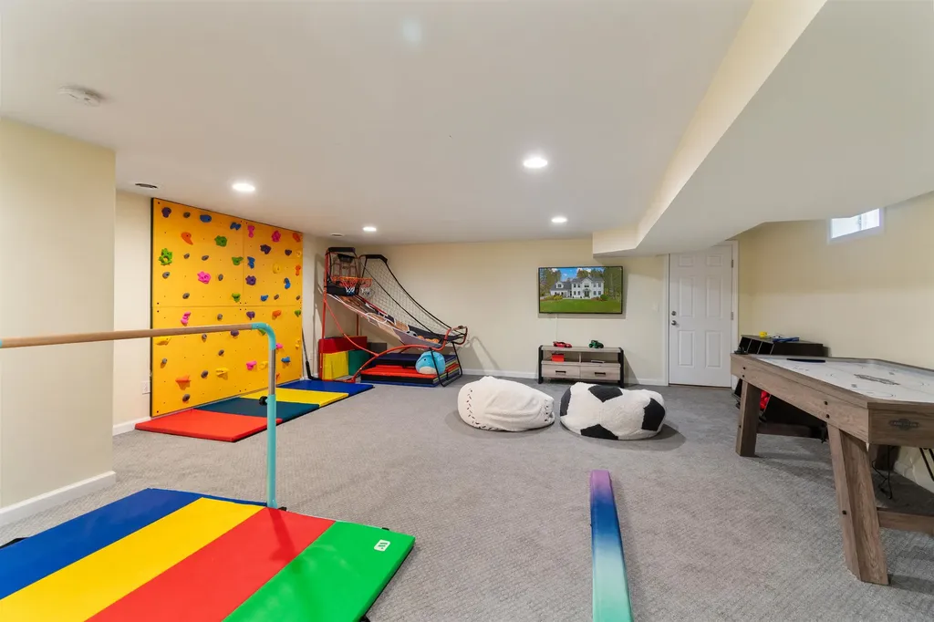 144 Hillcrest Lane Williston VT 05495