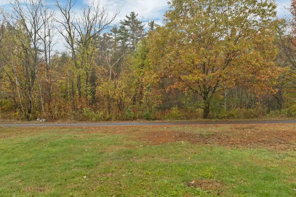 317 Nh Route 25 Warren NH 03279